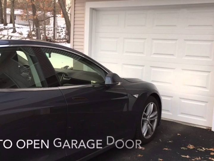 Tesla laat auto’s zelf parkeren met 'Summon' update (filmpje)
