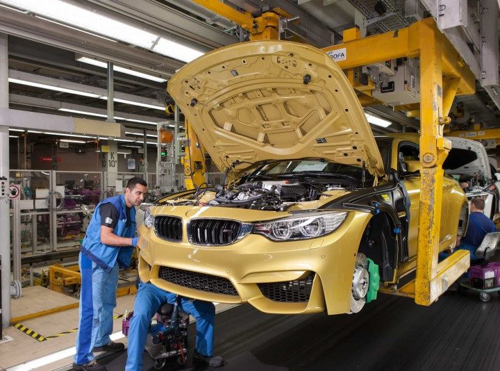 Dronken werknemers stagneren productielijn BMW 