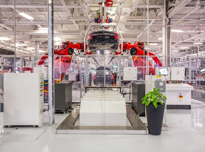 Tesla zet productie Model 3 vier dagen stil